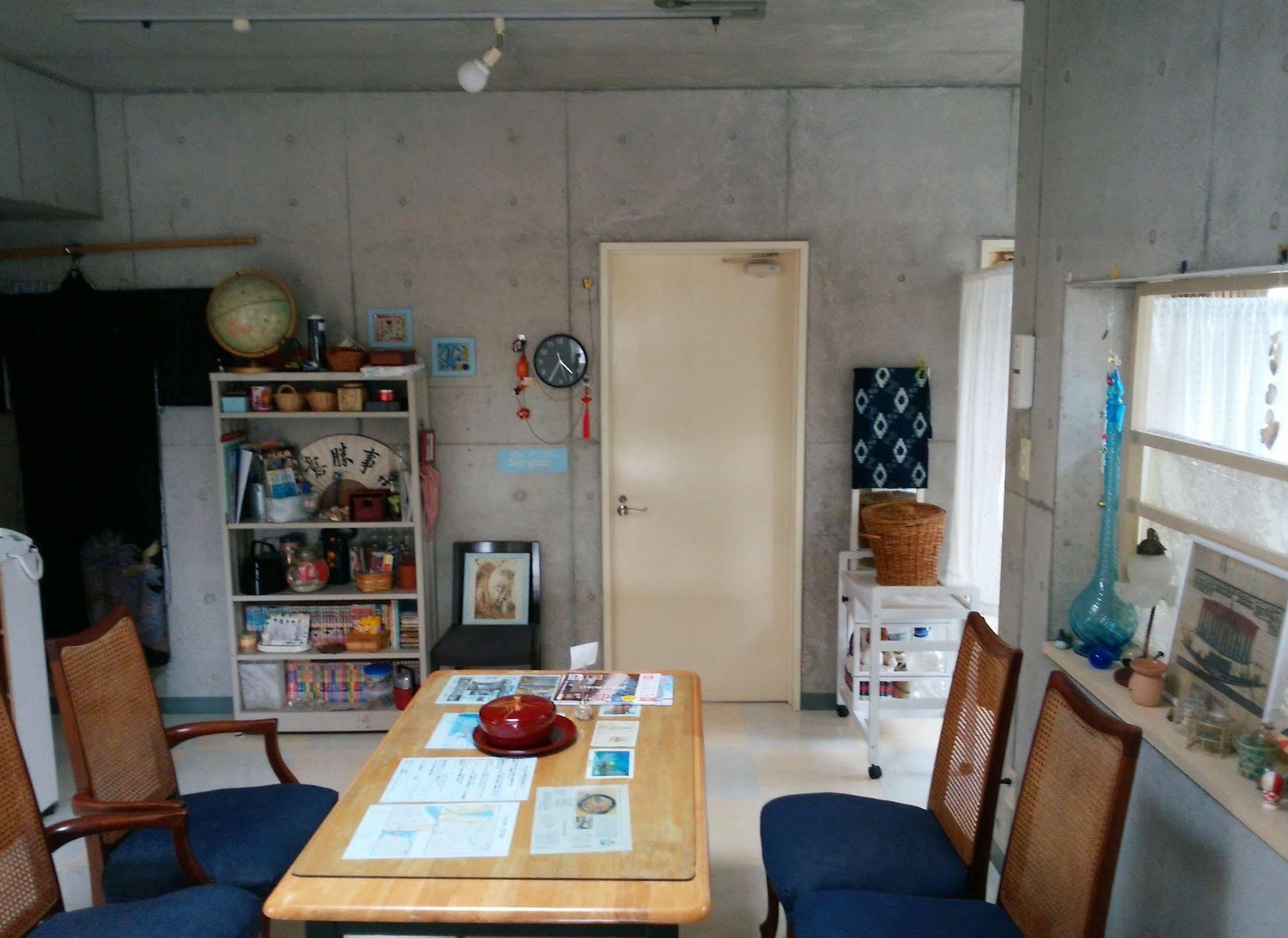 Guesthouse Seaglass Itoman Extérieur photo