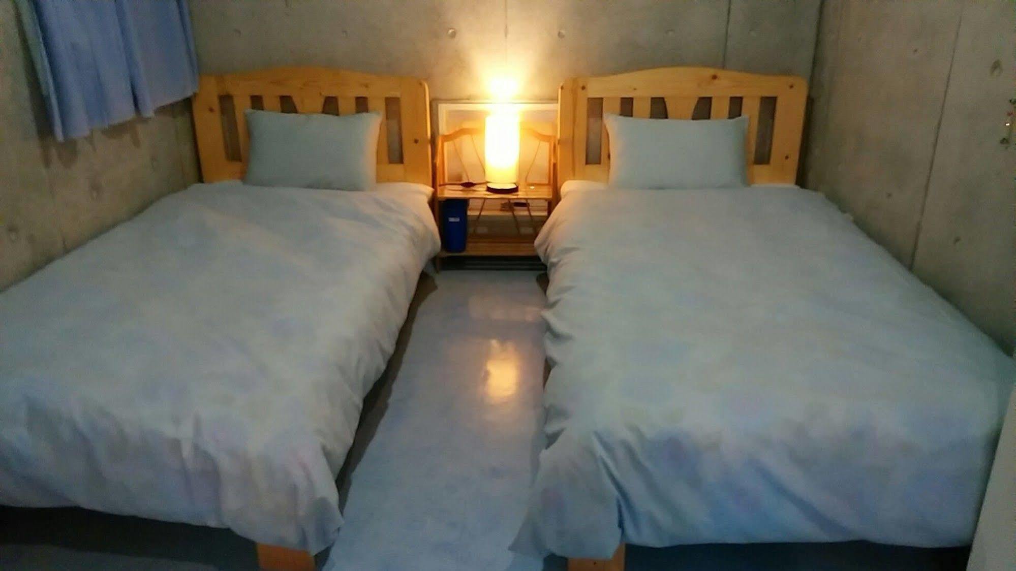 Guesthouse Seaglass Itoman Extérieur photo